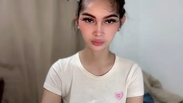 ehotlovea  online show from 02-09-26, 11:58