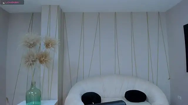 Snapshot of MariamRivera_ chatting on 01-29-25, 04:05 MariamRivera  online show from 01-29-25, 04:05
