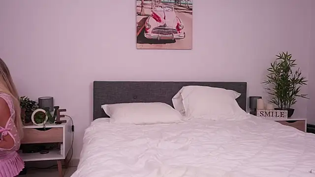 Bella Twine online show from 03-21-25, 06:40