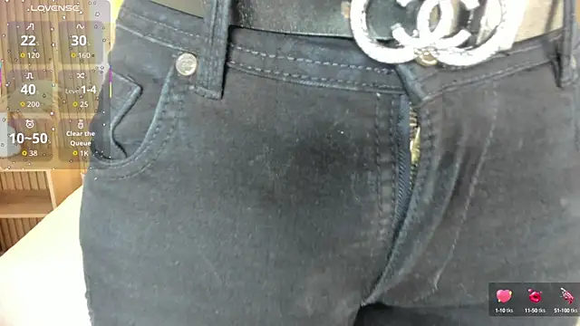 Valentina Ross  online show from 09-15-25, 12:27