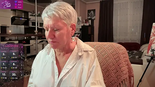 Snapshot of roxana_brooks chatting on 01-20-25, 04:12 roxana brooks online show from 01-20-25, 04:12