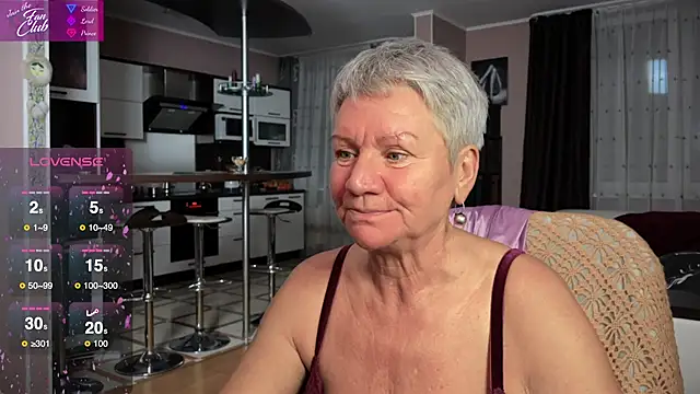 Snapshot of roxana_brooks chatting on 01-23-25, 06:35 roxana brooks online show from 01-23-25, 06:35