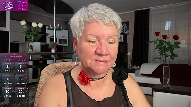 Snapshot of roxana_brooks chatting on 02-02-25, 05:04 roxana brooks online show from 02-02-25, 05:04