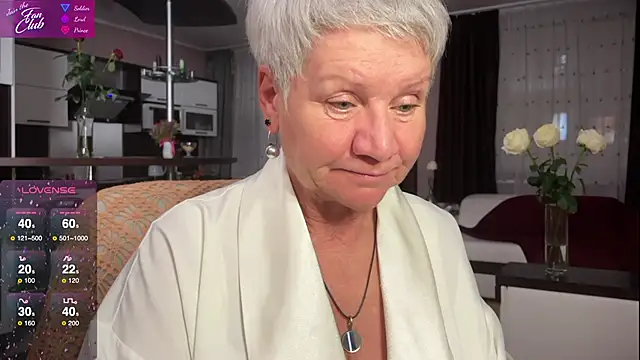 Snapshot of roxana_brooks chatting on 02-05-25, 09:18 roxana brooks online show from 02-05-25, 09:18