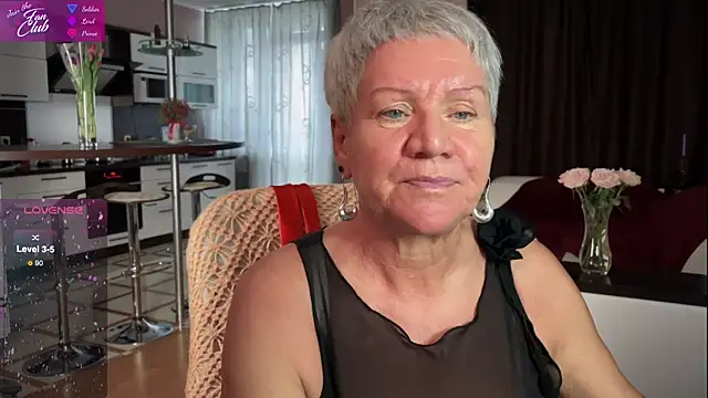 Snapshot of roxana_brooks chatting on 03-07-25, 10:02 roxana brooks online show from 03-07-25, 10:02