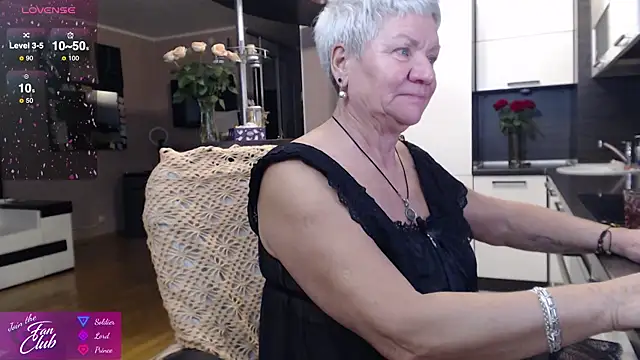 Snapshot of roxana_brooks chatting on 10-03-25, 07:22 roxana brooks online show from 10-03-25, 07:22