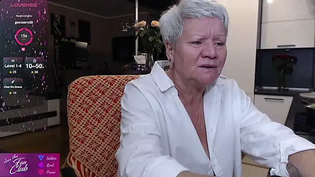 Snapshot of roxana_brooks chatting on 10-05-25, 06:28 roxana brooks online show from 10-05-25, 06:28