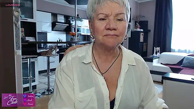 roxana brooks online show from 04-07-26, 01:44