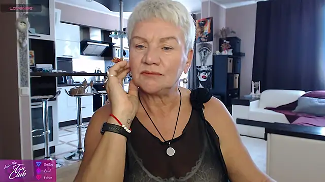 roxana brooks online show from 06-20-26, 01:25