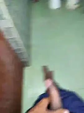 Snapshot of yo19boy chatting on 12-12-24, 07:30 yo19boy online show from 12-12-24, 07:30