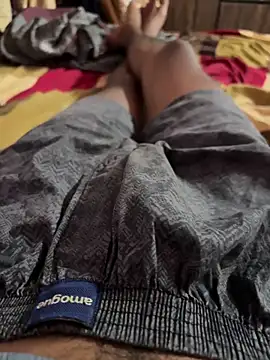 Snapshot of yo19boy chatting on 11-22-25, 08:35 yo19boy online show from 11-22-25, 08:35