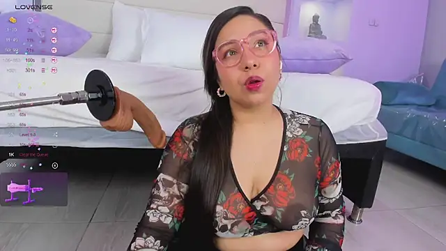 Isabella Daniell online show from 01-18-25, 03:42