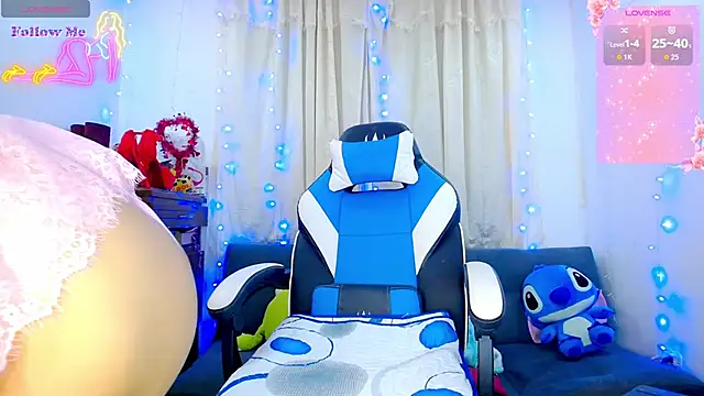 Aleexx    online show from 11-16-25, 10:32