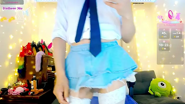 Aleexx    online show from 04-13-26, 11:37