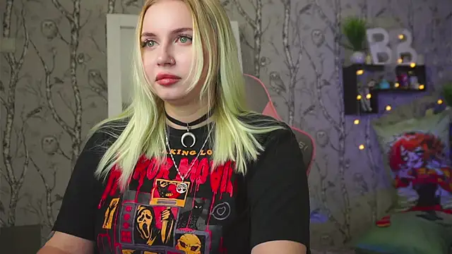 Moon Valkyrie online show from 02-03-26, 06:22