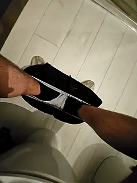 Snapshot of manu9921 chatting on 02-14-25, 12:14 manu9921 online show from 02-14-25, 12:14