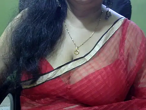 Snapshot of Mona_love143 chatting on 11-03-25, 09:10 Mona love143 online show from 11-03-25, 09:10