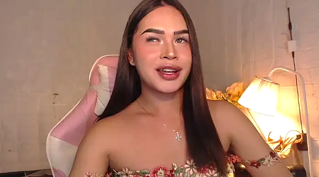 Ashely Lewis online show from 01-07-25, 03:12