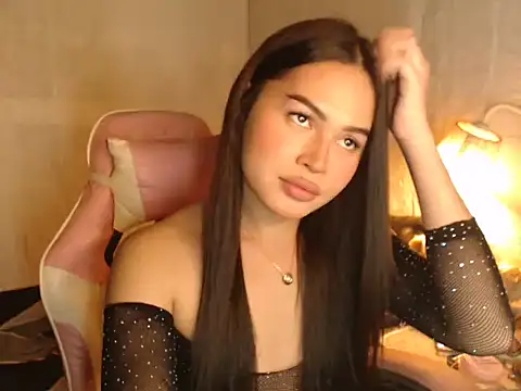 Ashely Lewis online show from 12-19-25, 11:39