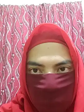 Snapshot of ElisyaHijabDoll chatting on 03-26-26, 08:36 ElisyaHijabDoll online show from 03-26-26, 08:36