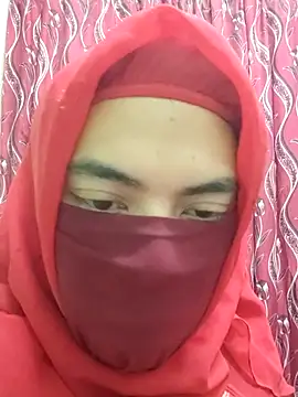 Snapshot of ElisyaHijabDoll chatting on 04-25-26, 06:05 ElisyaHijabDoll online show from 04-25-26, 06:05
