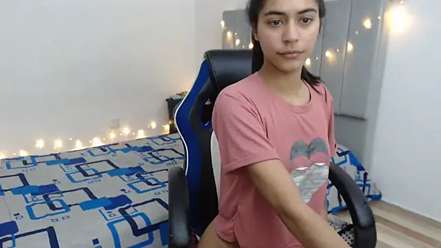 imSophia online show from 03-12-25, 08:41