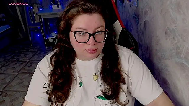 Snapshot of alexa_sweetyy chatting on 02-13-26, 05:36 alexa sweetyy online show from 02-13-26, 05:36