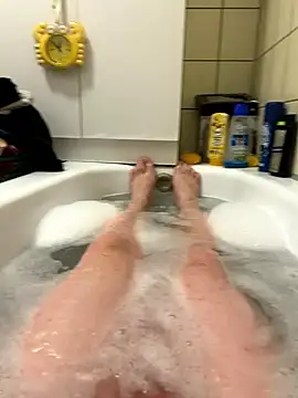 Snapshot of David19932908 chatting on 12-10-24, 05:22 David19932908 online show from 12-10-24, 05:22