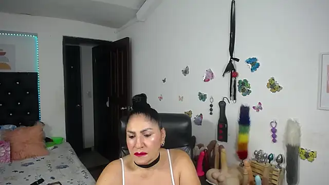 mature bigboobs10 online show from 05-14-26, 04:19