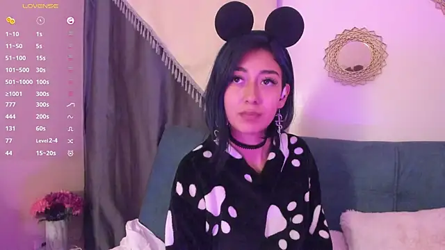 Snapshot of Scarlet_wd18 chatting on 09-26-25, 03:21 Scarlet wd18 online show from 09-26-25, 03:21