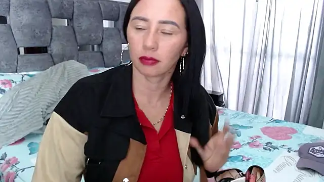 sara hott 1 online show from 09-26-25, 08:02