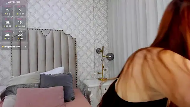 Snapshot of Pia_Johnson_ chatting on 12-30-24, 11:26 Pia Johnson online show from 12-30-24, 11:26