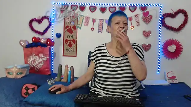 Snapshot of loquitaqueen011 chatting on 02-16-25, 10:21 loquitaqueen011 online show from 02-16-25, 10:21