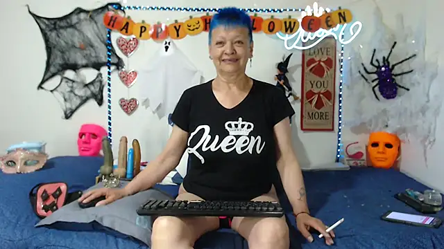 Snapshot of loquitaqueen011 chatting on 10-26-25, 03:29 loquitaqueen011 online show from 10-26-25, 03:29
