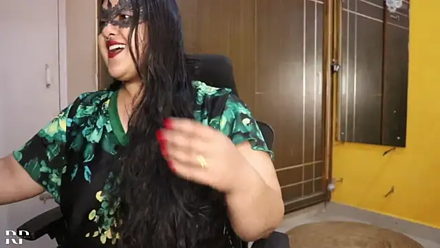 Snapshot of AgniPriya chatting on 01-07-25, 12:45 AgniPriya online show from 01-07-25, 12:45