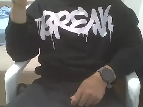 Hotboyo01 online show from 03-17-25, 08:51