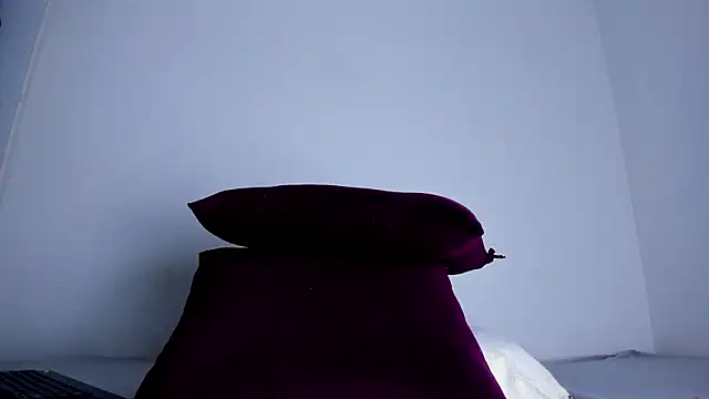 Skarleth69 online show from 01-19-26, 02:48