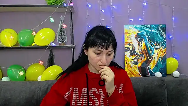 NinaFlawlees online show from 01-17-25, 05:11