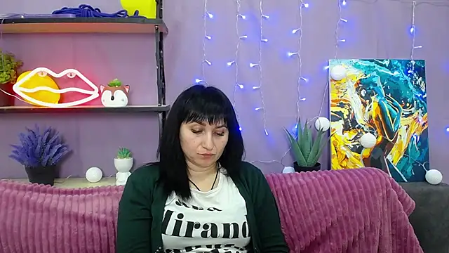 NinaFlawlees online show from 01-29-25, 01:48