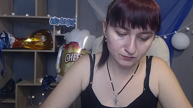 NinaFlawlees online show from 10-08-25, 12:03