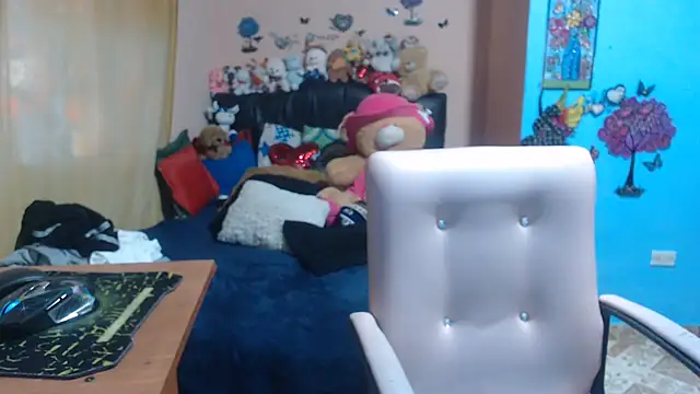 milfeddy  online show from 10-15-25, 08:20