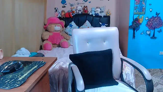 milfeddy  online show from 07-23-26, 11:57
