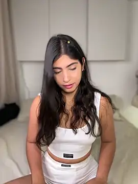 Gaby zahir  online show from 10-10-25, 11:09