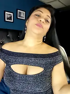 Lashmy111 online show from 01-18-25, 09:13