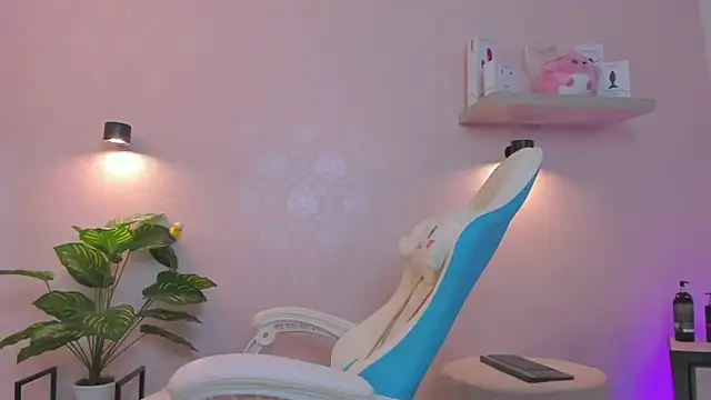 LITTLE-VIVI online show from 06-07-26, 03:21