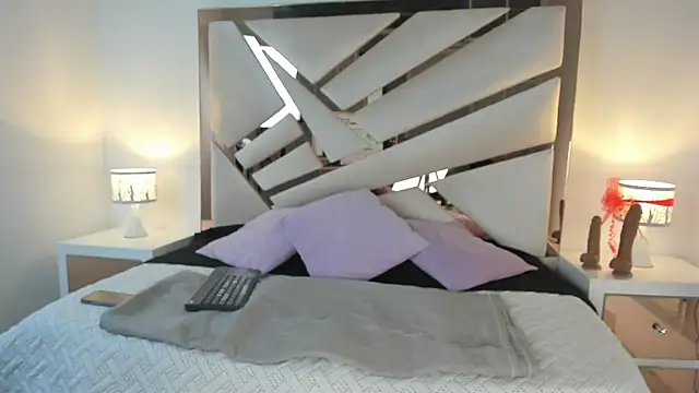 Naughty  Mom online show from 12-29-24, 07:06