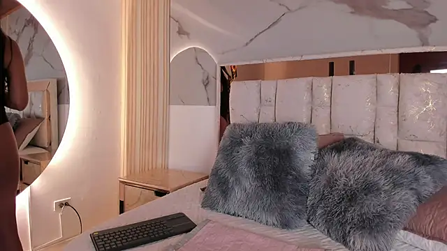 Naughty  Mom online show from 05-05-26, 02:58