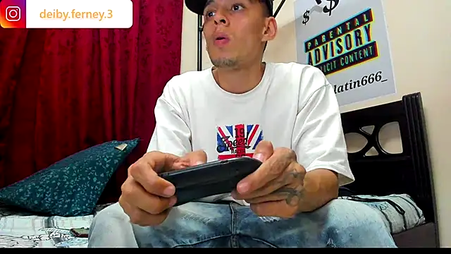 Snapshot of davidlatin66 chatting on 01-23-25, 03:48 davidlatin66 online show from 01-23-25, 03:48