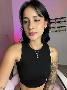 Snapshot of Ale_Lewis chatting on 01-25-25, 12:17 Ale Lewis online show from 01-25-25, 12:17