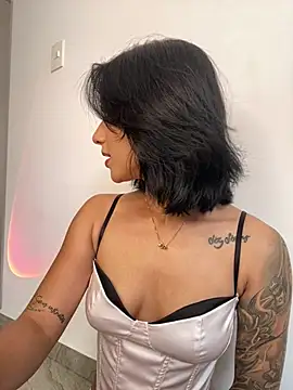 Ale Lewis online show from 02-16-25, 03:27